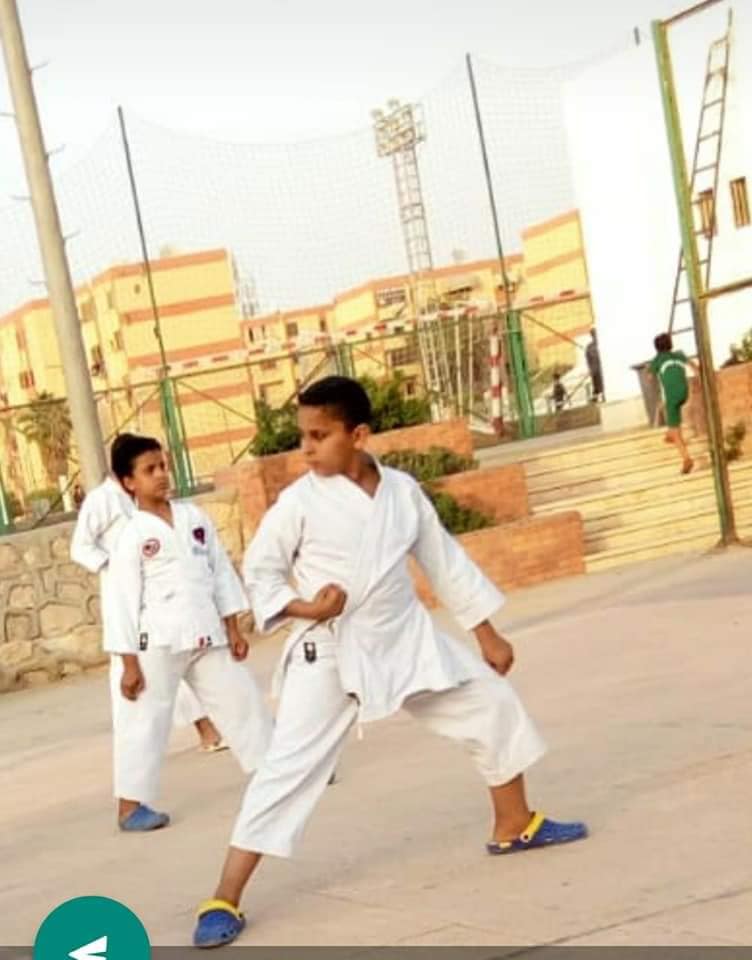تدريب أبناء السندس للكاراتيه بمركز شباب القاهره الجديده