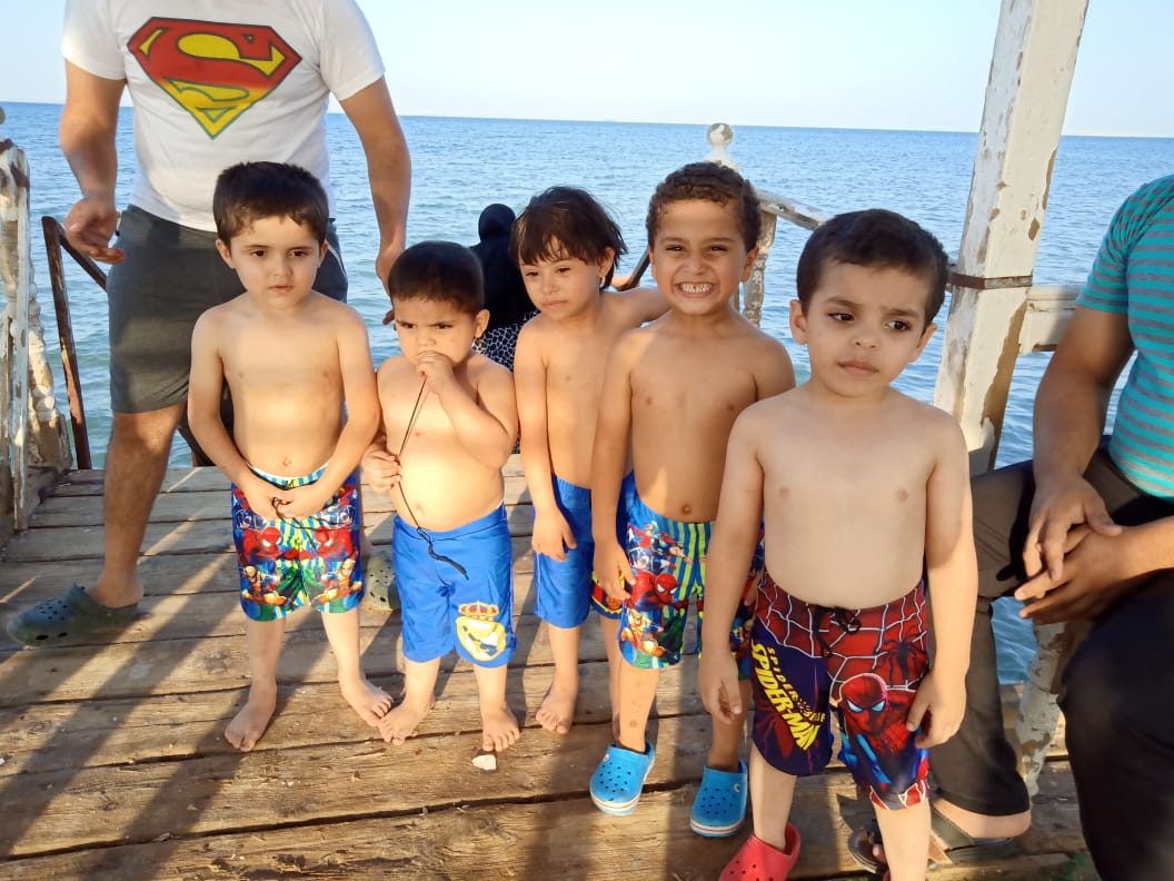 أجمل أطفال أطفال دارالفردوس واستمتاعهم برحلة البحر وملاهي الاسماعيلية