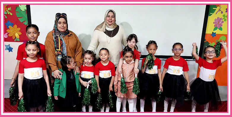 The director of Manarat Cairo School honors Dar Al Sondos children with childhood holiday celebrations